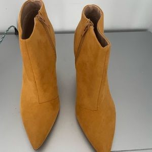 Suede Yellow booties square heel